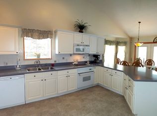 9549 E Vista Dr, Hillsboro, MO 63050