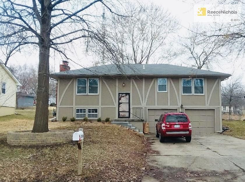 1st image of 3018 S Bryn Mawr Dr