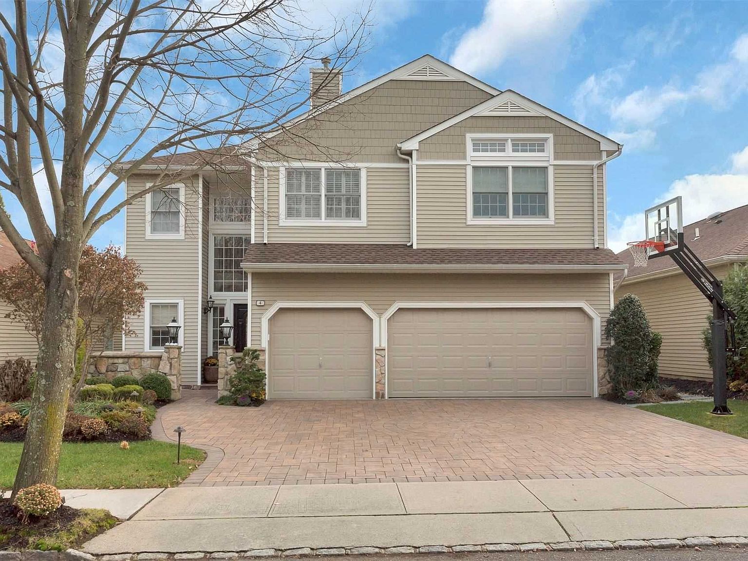 4 Cove Ln, Plainview, NY 11803 Zillow