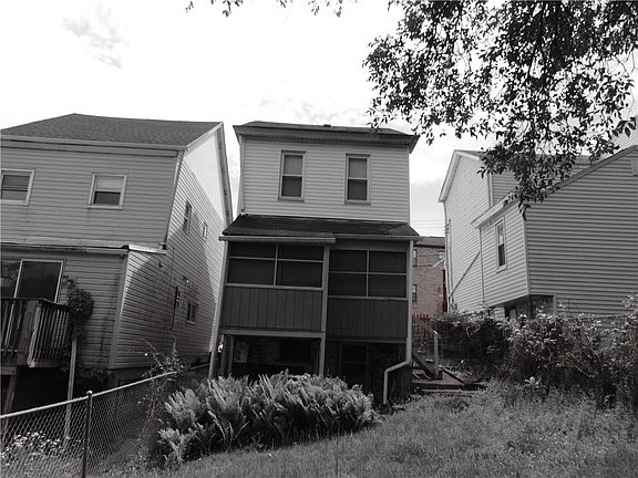 2nd image of 229 Smith Way