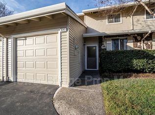 8143 La Riviera Dr, Sacramento, CA 95826