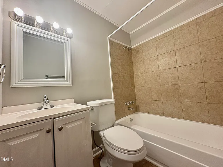 1100 Savannah Dr — Photo 6