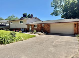 2965 Barkman Dr, Waterford, MI 48329