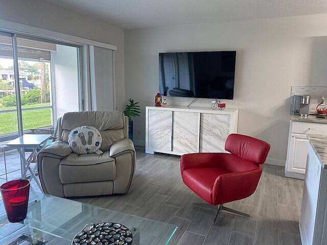1st image of 342 Southwind Dr APT 111