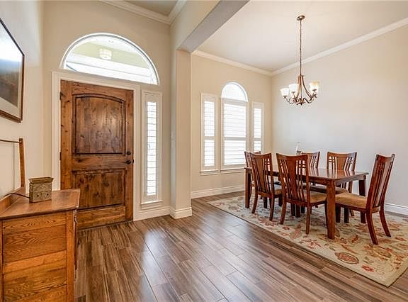 5th image of 130 Red Bud Ln