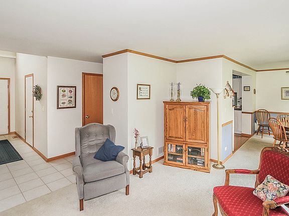 4th image of 2752 Packford Ln