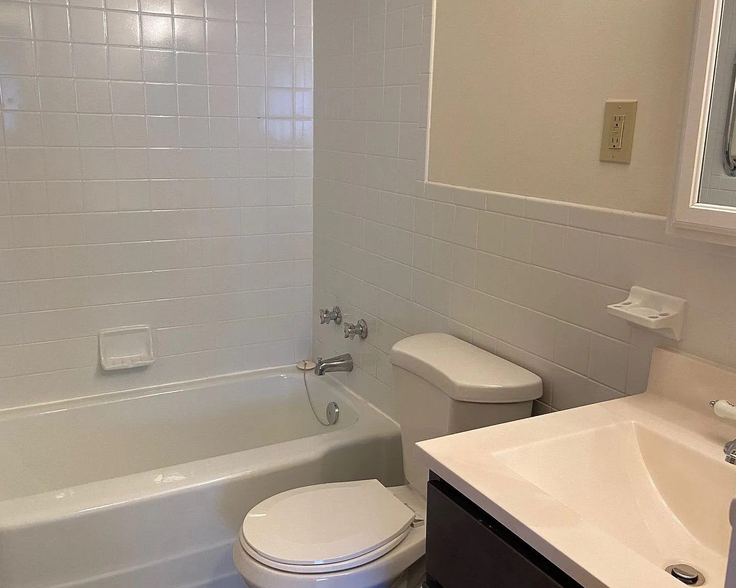 Residences at Riverside — Photo 4