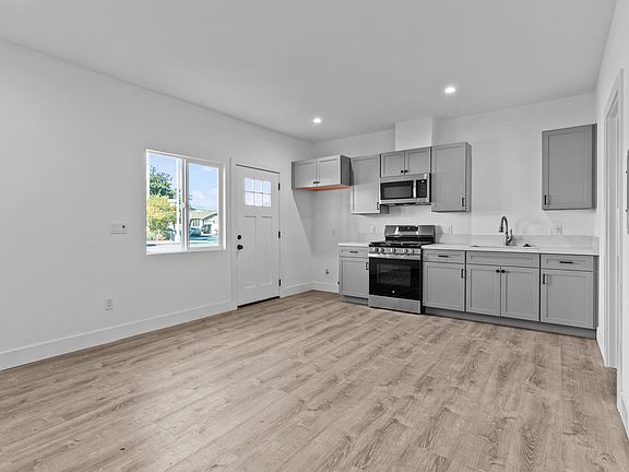 3rd image of 3032 E 7th St #3034-A