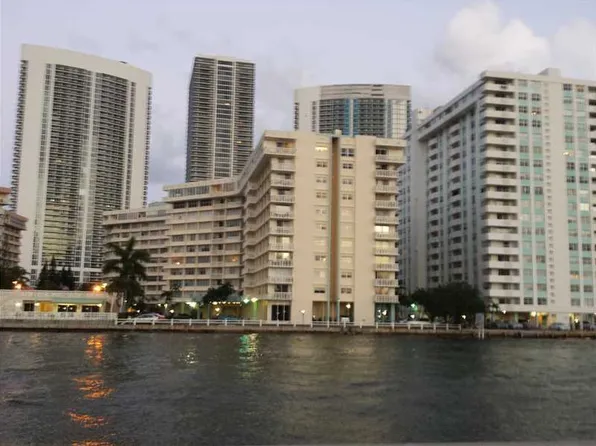 1825 S Ocean Dr #100, Hallandale, FL 33009