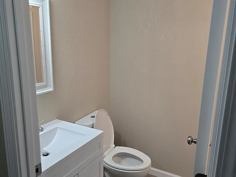 112 Tacoma Rd — Photo 8