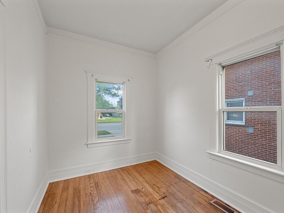 1756 Lafayette Blvd, photo 18