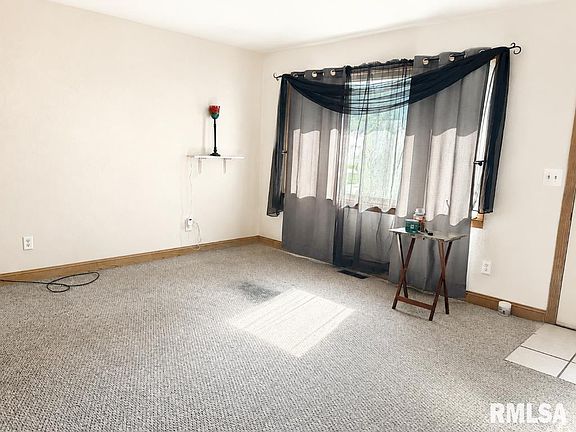 2nd image of 13896 Winfield Dr