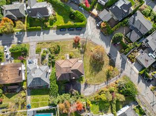 404 Somerset St, North Vancouver, BC V7N1G3