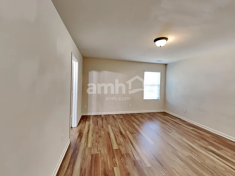 278 Scotland Dr — Photo 7