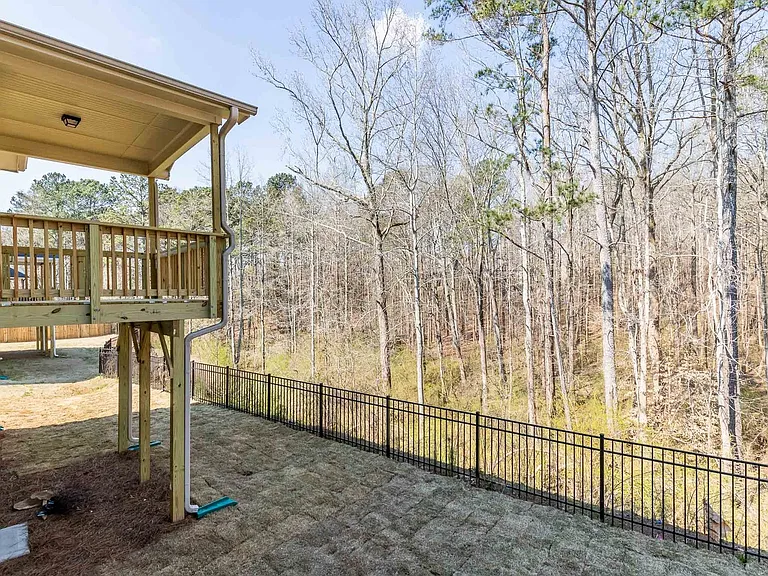 185 Cherokee Reserve Cir — Photo 32