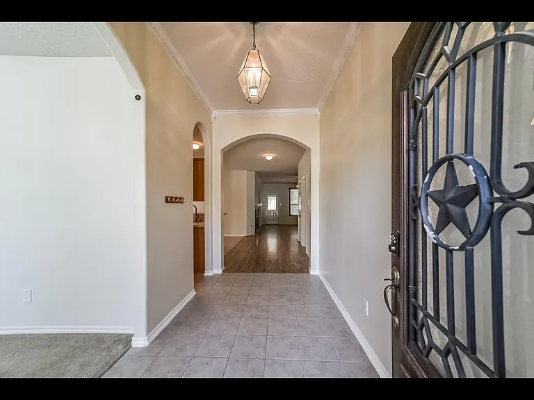 22868 Lantern Hills Dr — Photo 3