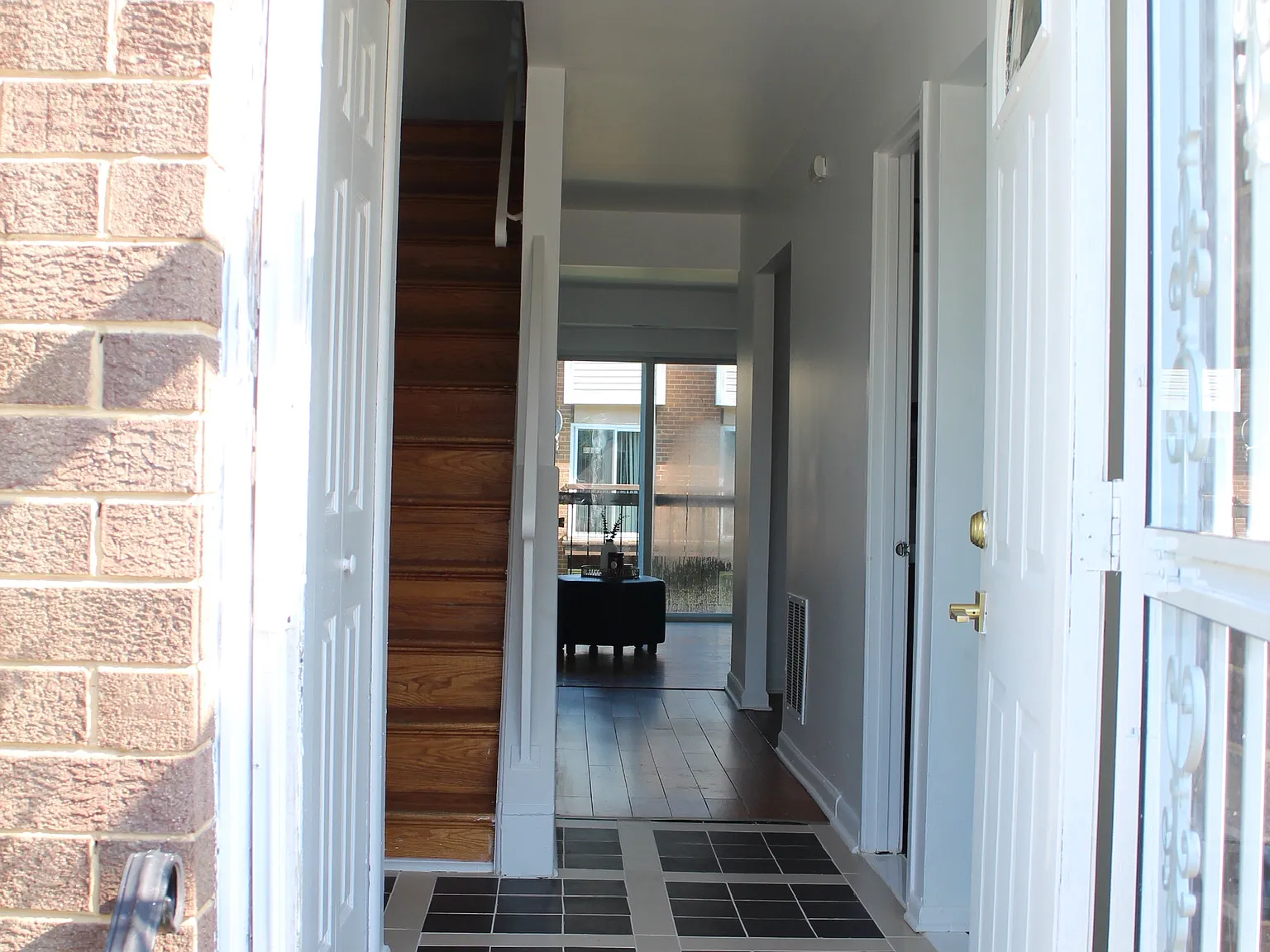 3 bed, 2.5 bath, 1545 sqft, $3,100 — Photo 2
