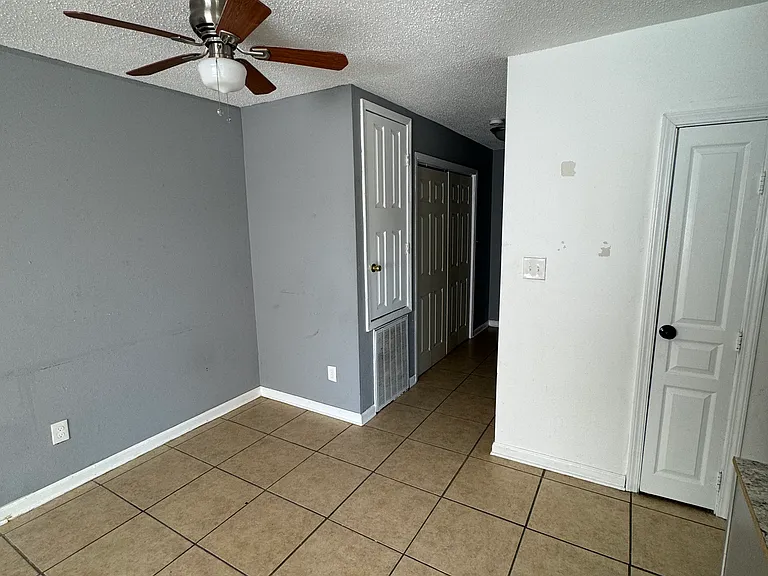 2810 Daniel Dr — Photo 9