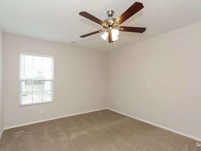 966 Sweetgum St — Photo 13