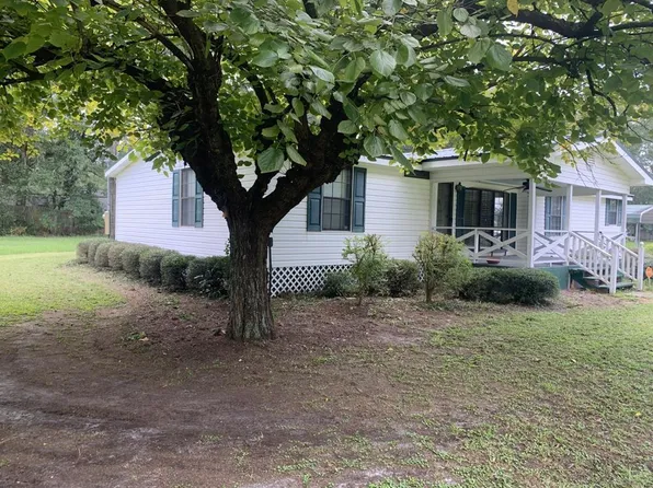 196 Alpine Dr, Baxley, GA 31513