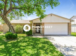 6932 Sandstone Ct, Fort Worth, TX 76120