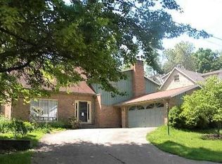 1489 Lakewood Cir, Washington, WV 26181