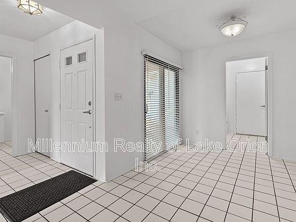 4th image of 5611 Drake Hollow Dr W
