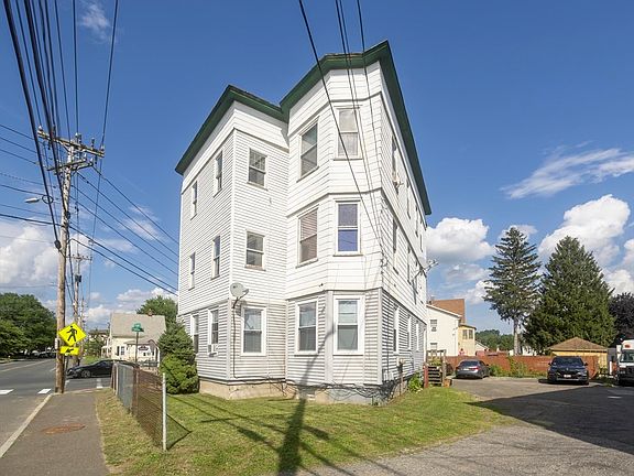 4th image of 583 Chicopee St