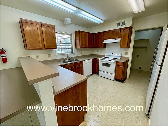 5th image of 229 Raven Dr