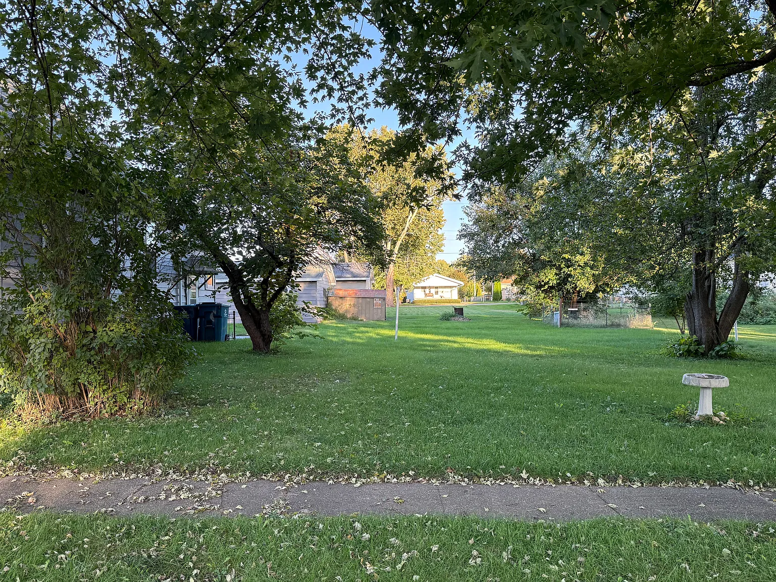 2 bed, 1000 sqft, $1,100 — Photo 4