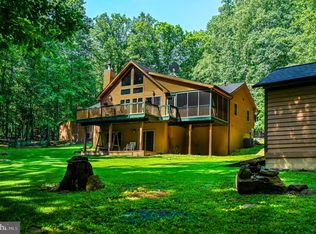 60 N Fieldstone Ln, Berkeley Springs, WV 25411