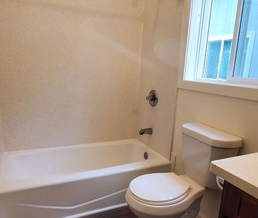 5th image of 117 Maluniu Ave APT C