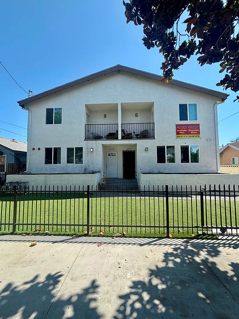 3 bed, 2.5 bath, 1254 sqft, $3,650 — Photo 1