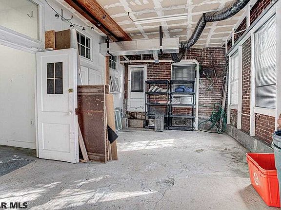 3rd image of 186 S Water St