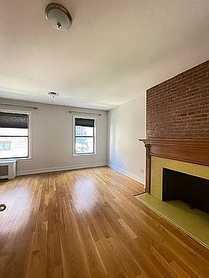 2nd image of 168 W 77th St #3B