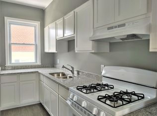 36 Kane St #3, New Bedford, MA 02740