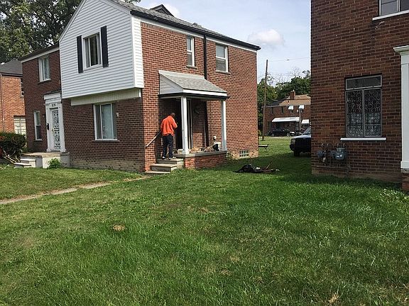 3rd image of 9124 Mettetal St #23