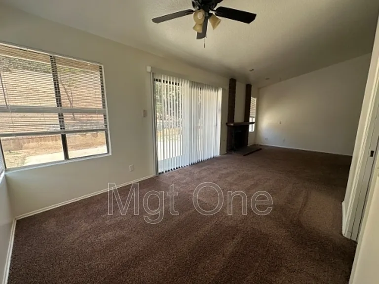 7575 Skyview Rd — Photo 8