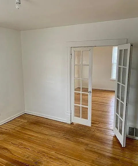 108 W Cleveland St — Photo 15