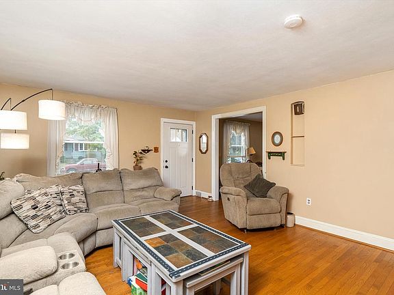 3rd image of 61 Finley Ave