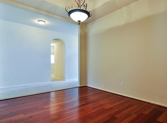 5th image of 4613 Edenwood Dr