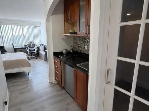 5500 Friendship Blvd, Chevy Chase, MD