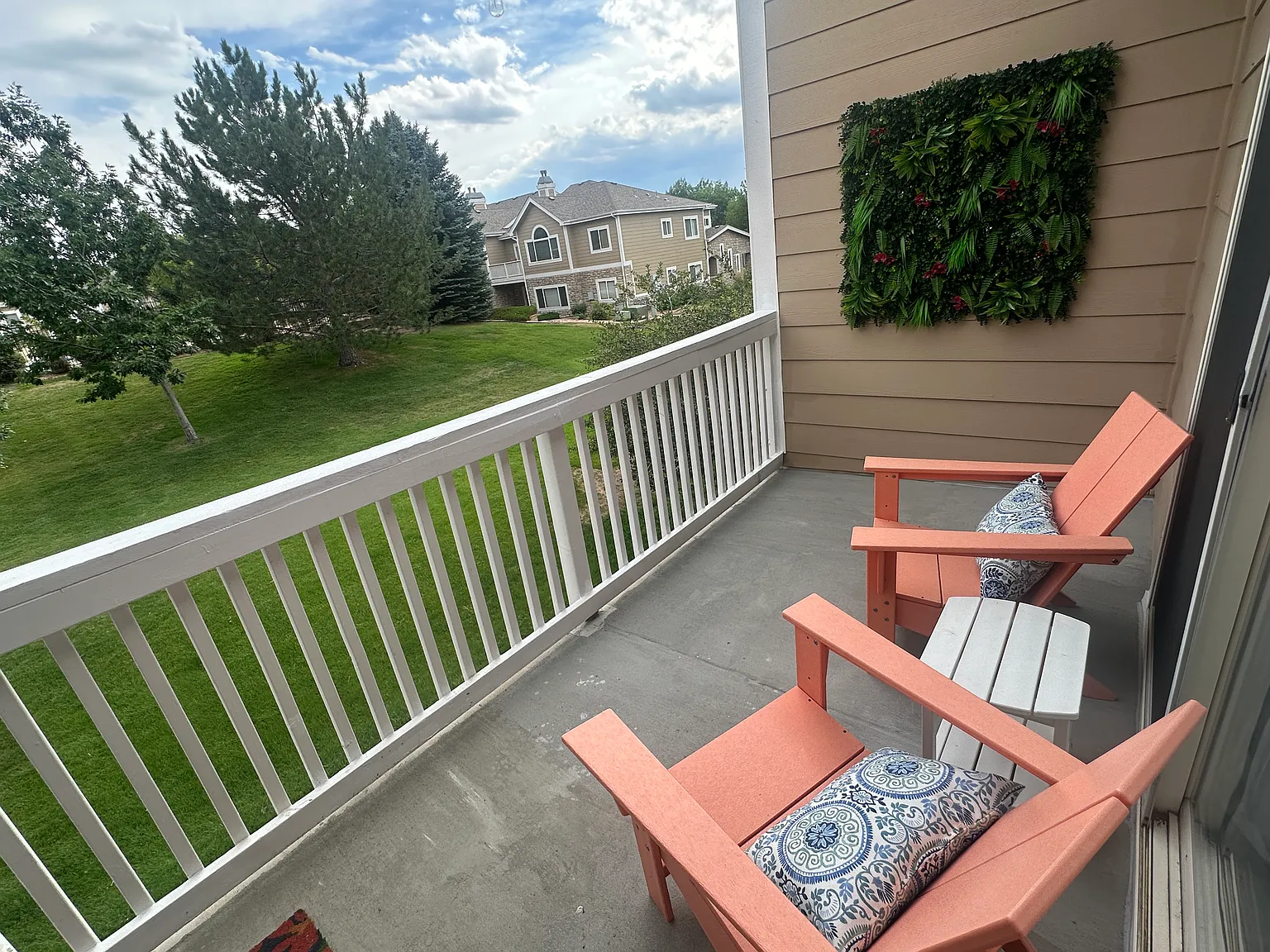 3 bed, 1492 sqft, $3,895 — Photo 2