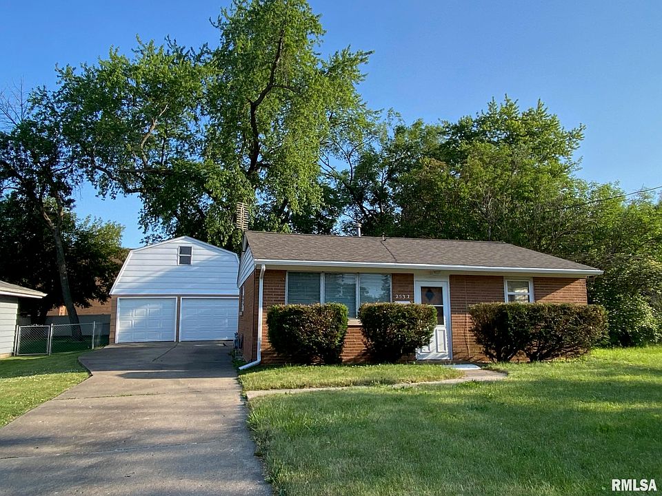 1st image of 2532 W Scenic Dr