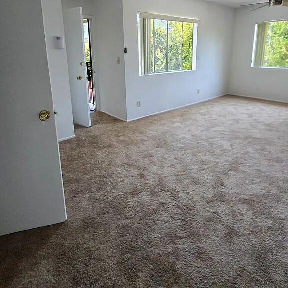 2219 S Crenshaw Blvd #5 — Photo 7