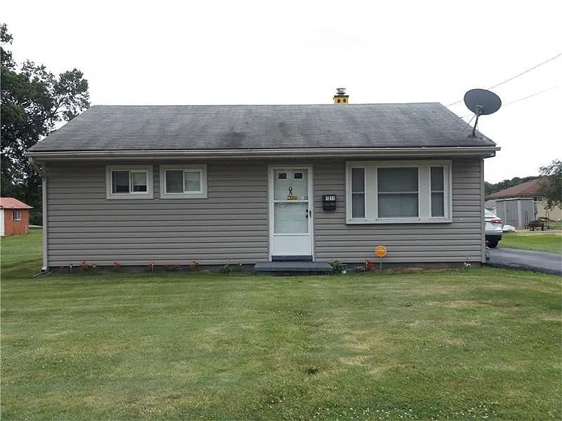 1211 Maine Ave photo 1
