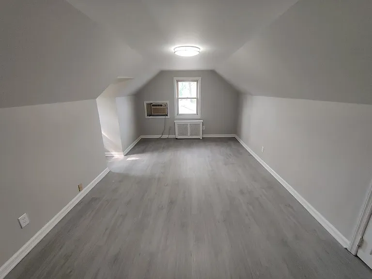 24 N Edward St #2 — Photo 4