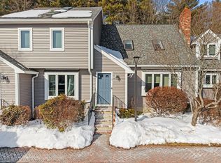 7 Indian Cove Way, South Easton, MA 02375