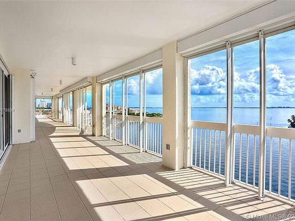 4th image of 1690 S Bayshore Ln APT 10A