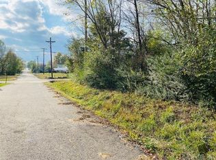 312 W 2nd St, Mena, AR 71953
